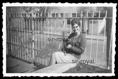 Pretty Woman with Dachshund on Lap - 1960s - Dachshund Teckel - Photo 9x6cm