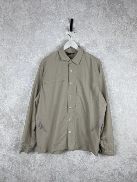 Men Mountain Equipment Shirt Beige M
