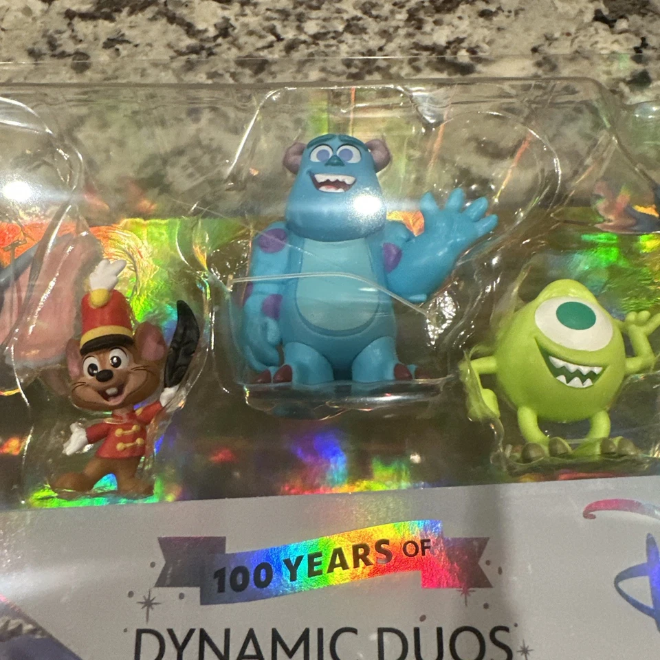Disney 100 Dúos Dinámicos Coleccionista Figura Conjunto de 8 Piezas Nuevo en Caja Dumbo Lilo Foto 3 de 4
