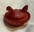 Vintage Westmoreland Mini Red White Glass Hen On A Nest Chicken Salt Cellar/Dip