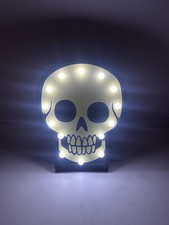 Hyde  EEK Boutique Halloween Skull Lit Sign Light Up 8 x 10.5"