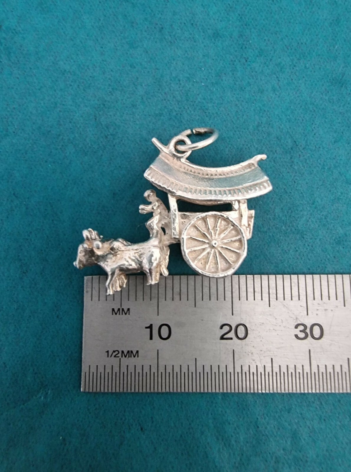 OXEN PULLING WAGON SOLID STERLING SILVER Charm/Pe… - image 5