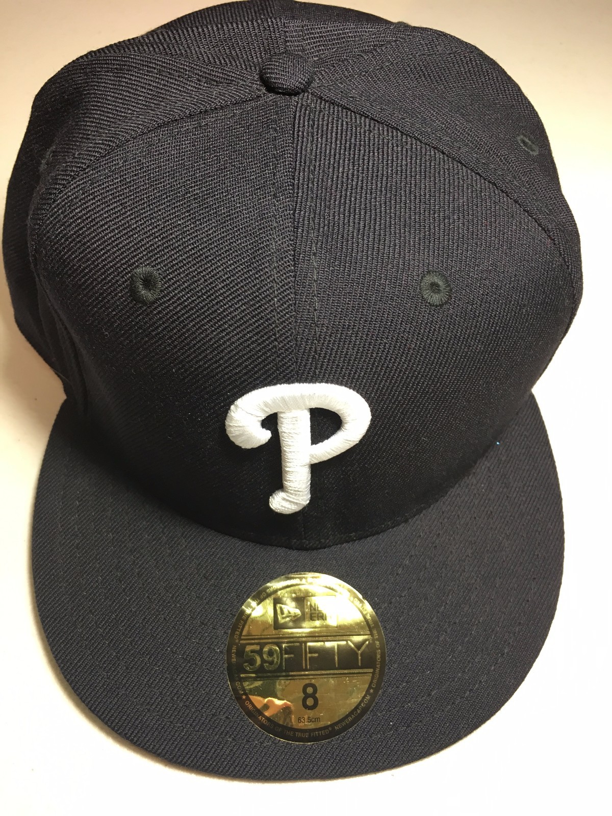 NEW ERA PHILADELPHIA PHILLIES NAVY WITH WHITE P FLAT BRIM CUSTOM