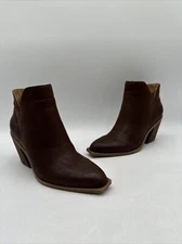 Women’s Crown Vintage Stavie Bootie Brown Leather Size 7.5 M