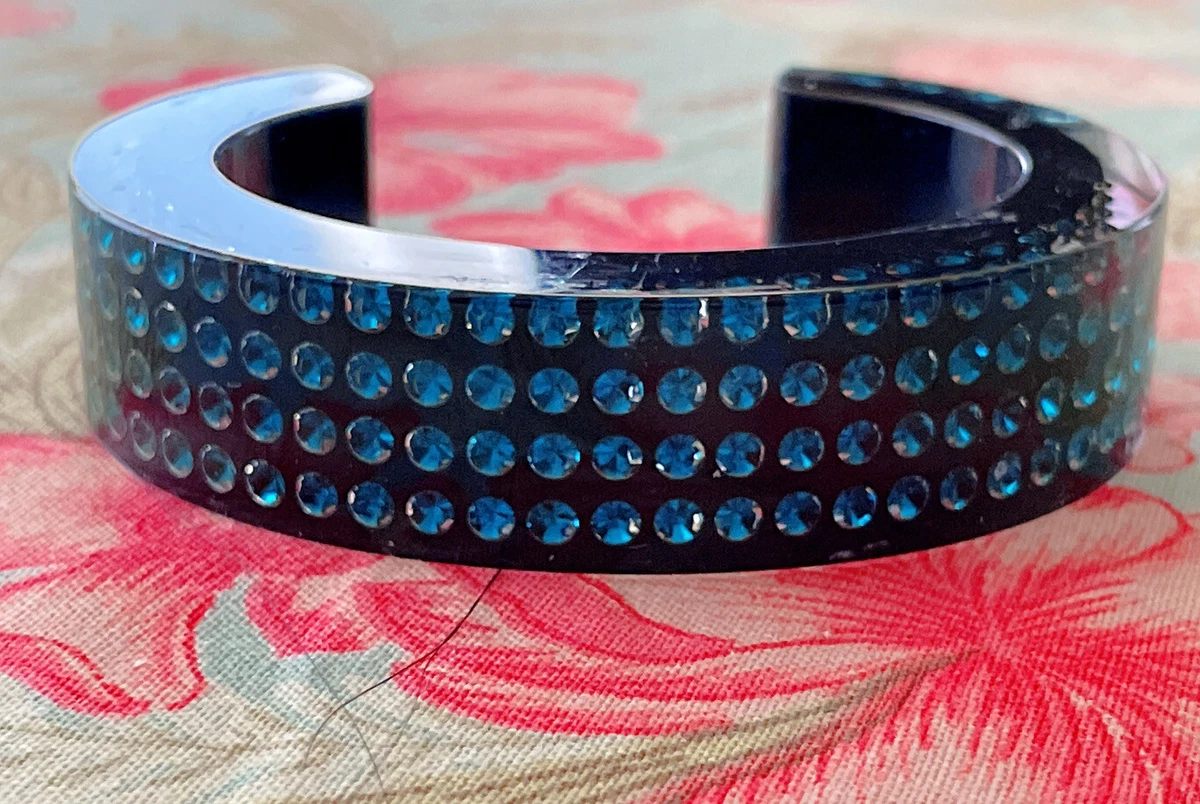 Acrylic cuff shop bracelet