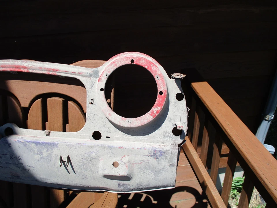 TRIUMPH TR4A TR250 1965-1968 PANEL DE CENEFA DELANTERO SUPERIOR INFERIOR ENVÍO GRATUITO Foto 3 de 4