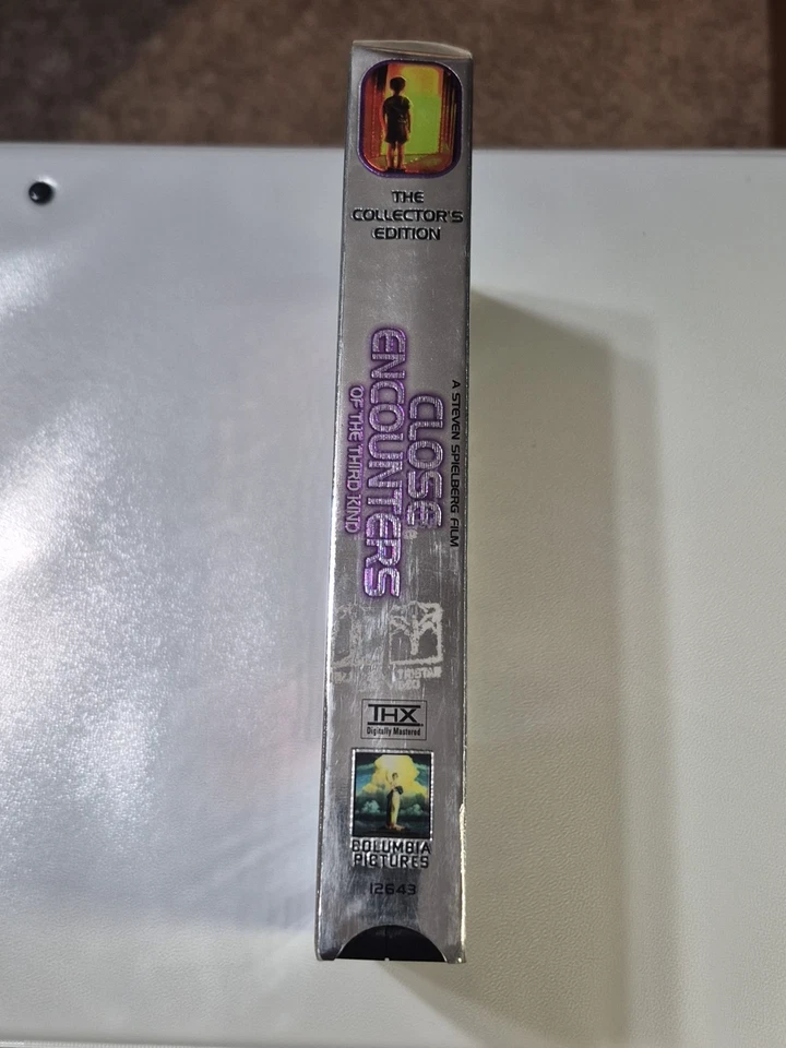 Close Encounters of the Third Kind (VHS, 1998, Collectors Edition) Movie - Image 4 of 4