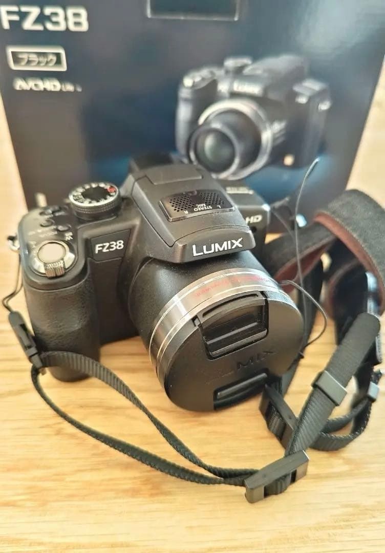 Panasonic LUMIX DMC-FZ38 Black Compact Digital Camera with