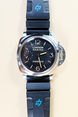 Panerai Luminor Men's Black Watch - PAM00422 - PAM 422 | Hand-Wind |