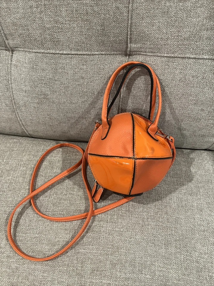 Mini Cartera de Baloncesto Sondra Roberts Color Naranja Bolso en Bloque Foto 2 de 4