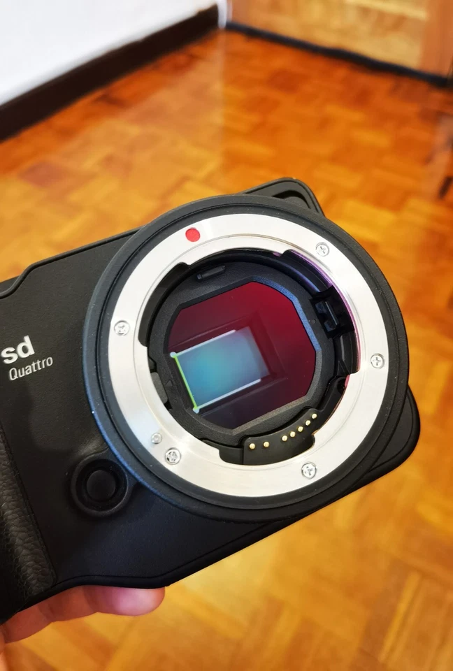 Sigma sd Quattro Mirrorless Digital Camera - Black (Body Only) very nice - Image 4 of 4