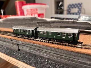 Marklin Z Gauge DB 6 wheel coaches