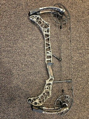 Mathews V3 27 RH Realtree Edge 60/25.5