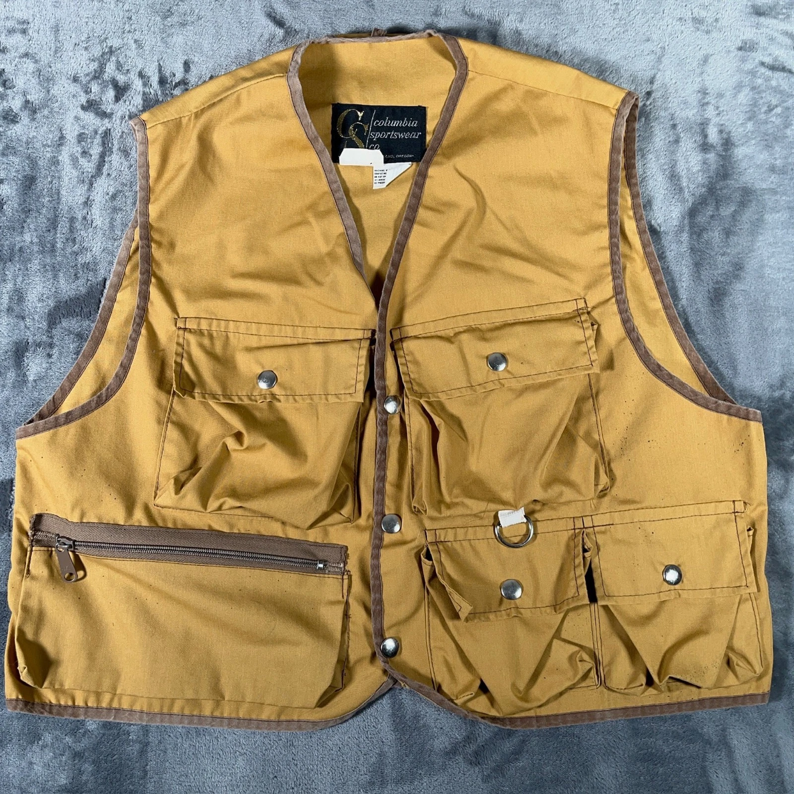 Vintage Columbia Fishing Vest Men’s Large Tan Utility Hunting 90s
Opens in a new window or tab