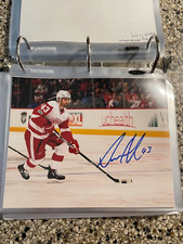 Darren Helm Signed Autographed Detroit Red Wings 8X10 Photo