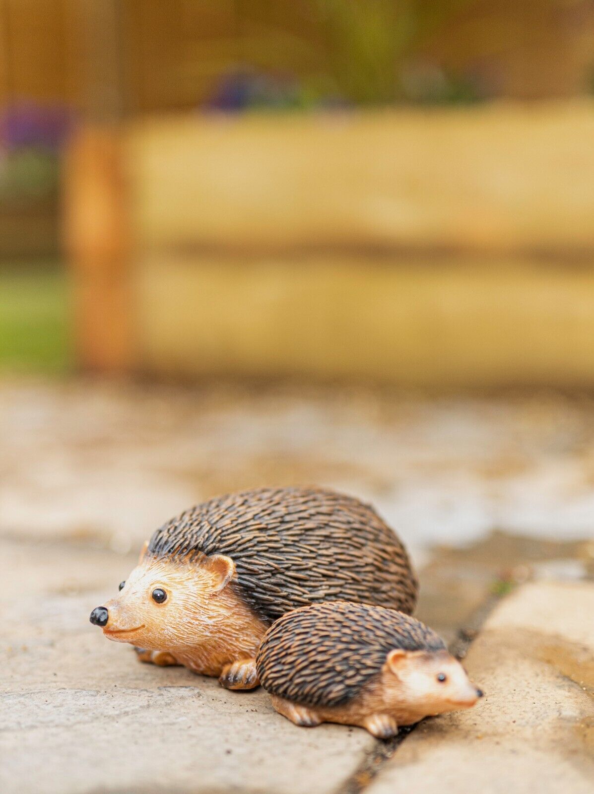 Pair of Large Resin Hedgehogs Outdoor Garden Ornaments Life like