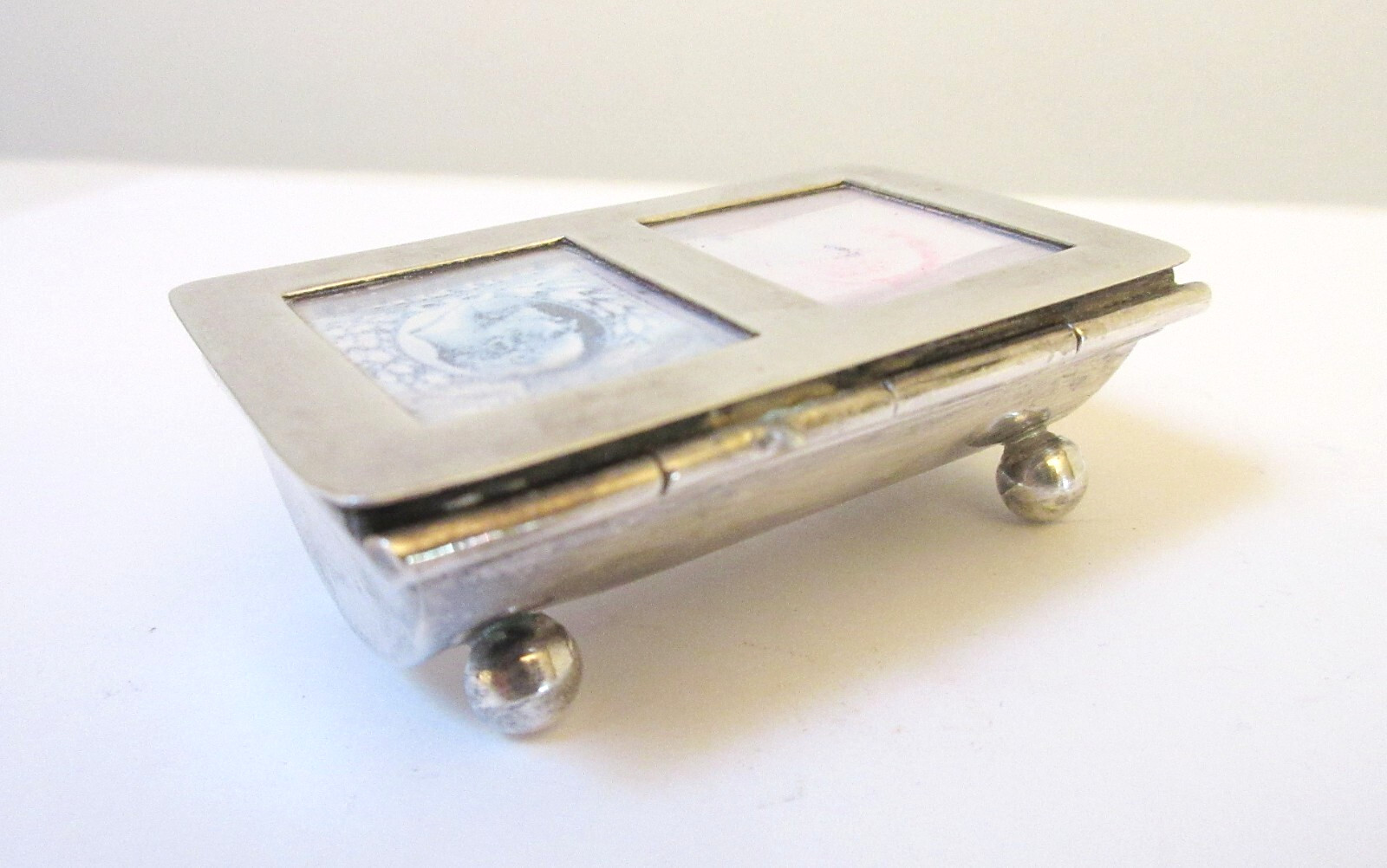 Sterling Silver Hinged Double Stamp Box Ball Feet
