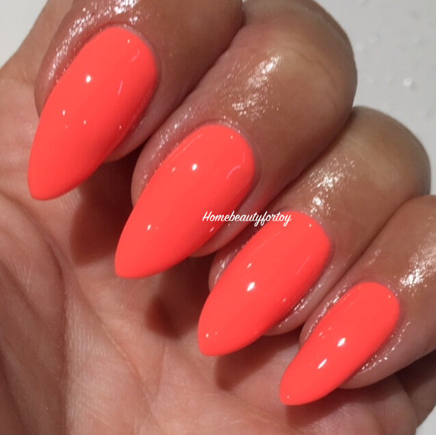 Coral Nails Are Everywhere For Spring. Here's How To Find Your Perfect Shade