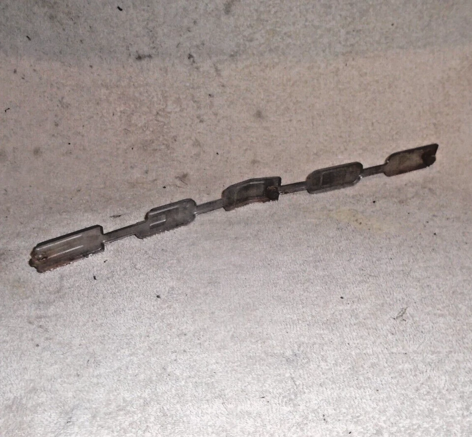 Dodge Truck Pickup 1952 52 B-3-B emblema moldura OEM Foto 3 de 3