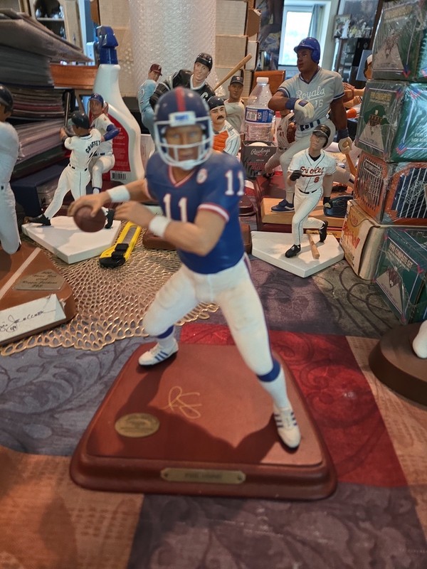 PHIL SIMMS DANBURY MINT FIGURINE, NO ORIGINAL BOX