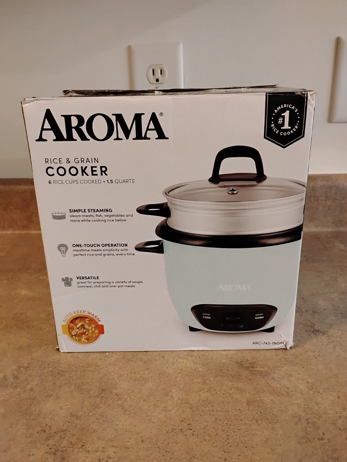 AROMA® 6-Cup (Cooked) / 1.5Qt. Rice & Grain Cooker (ARC-743-1NGBL), Light Blue