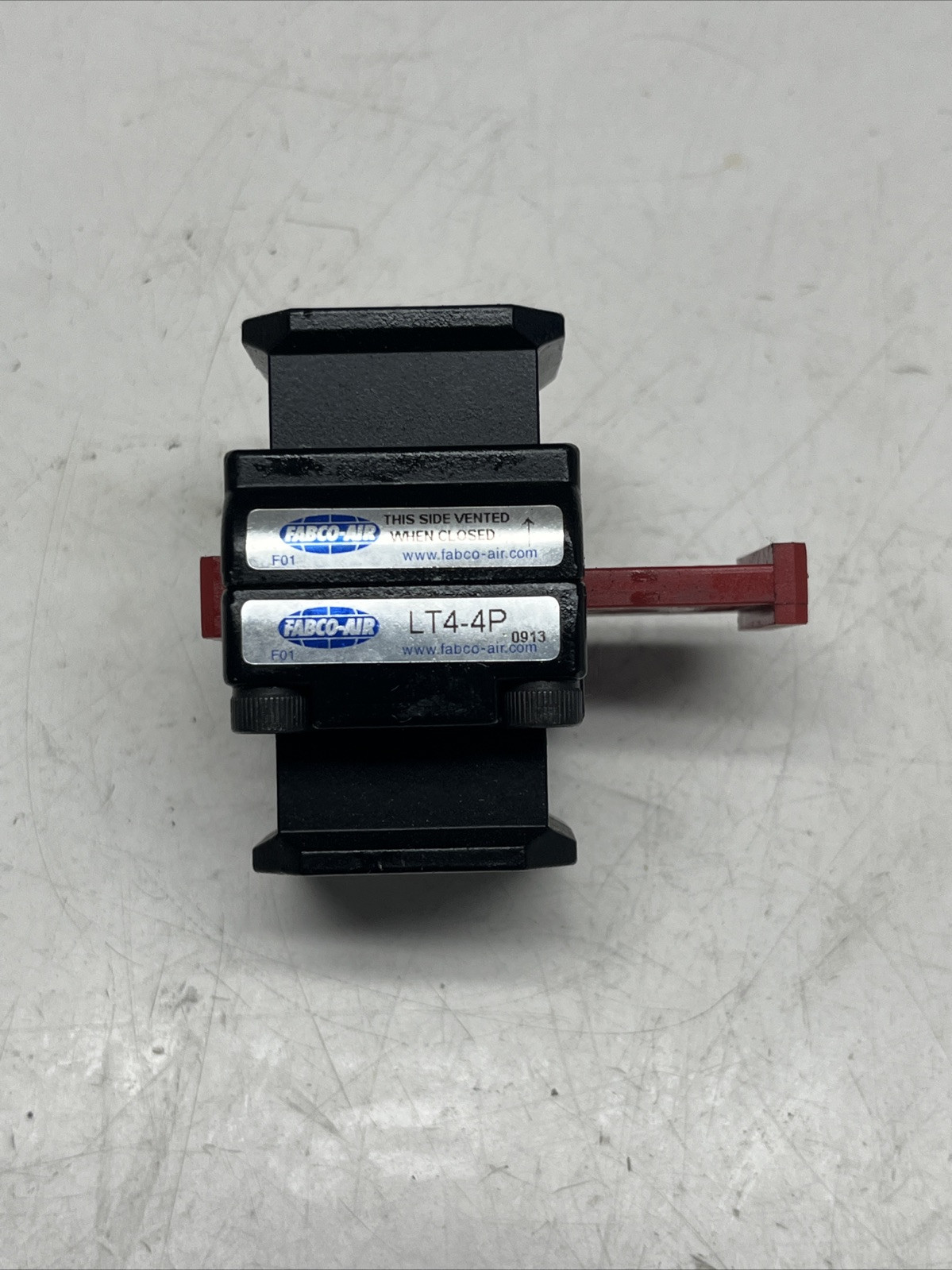 FABCO-AIR LT4-4P 3-WAY LOCKOUT/TAGOUT VALVE