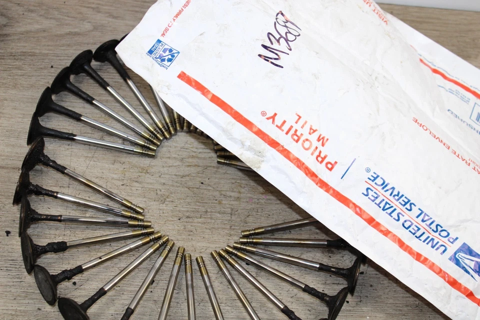 09-19 BMW F07 F10 F06 F12 F15 F01 F02 750i N63 S63 VÁLVULAS DE ADMISIÓN-ESCAPE Foto 2 de 4