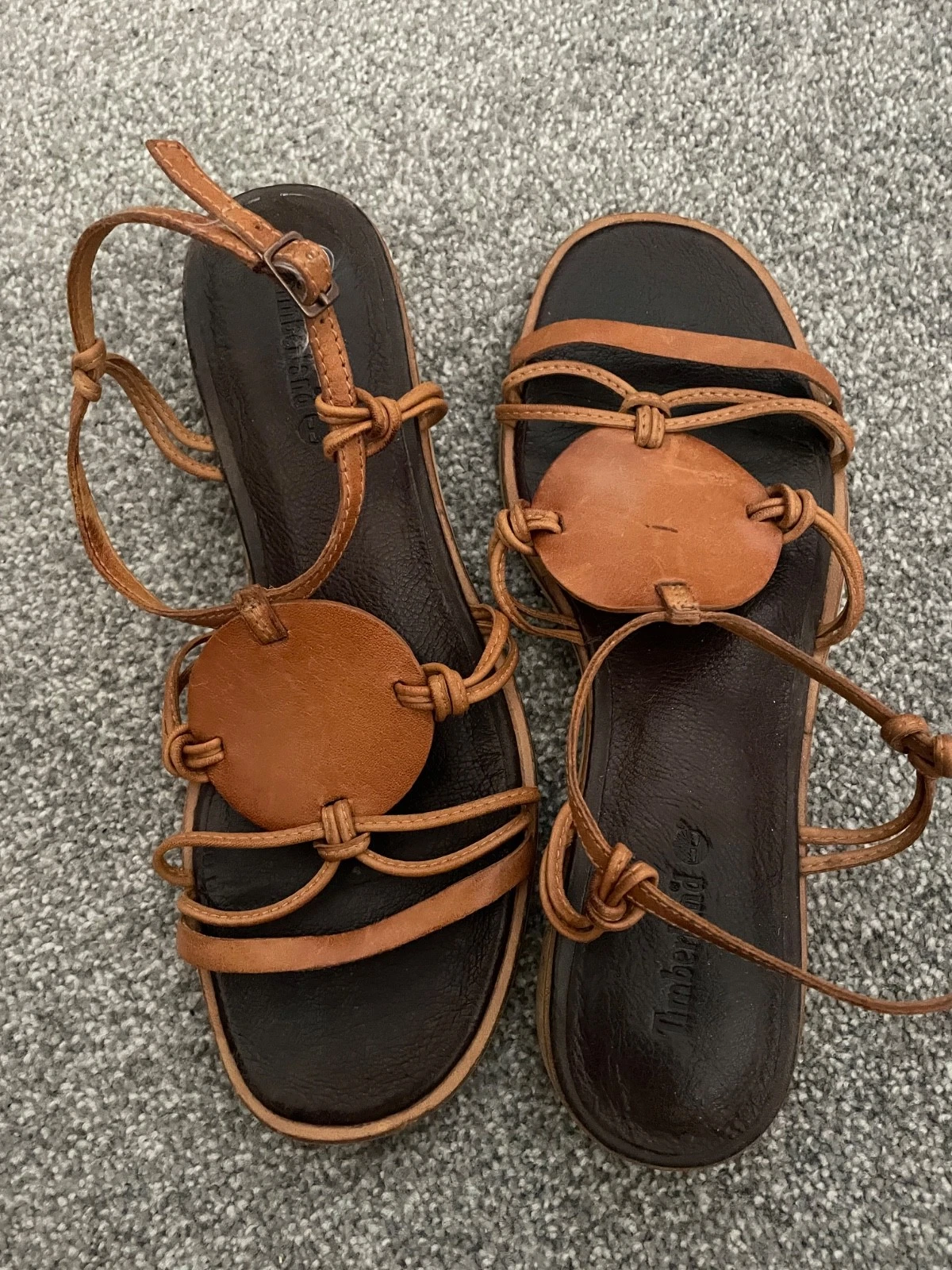 Sandali gladiatore Timberland in pelle marrone chiaro. Taglia 5.