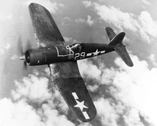 VOUGHT F4U-4 CORSAIR FIGHTER JOLLY ROGERS VF-17 1944 WW2 WWII 8X10 PHOTO