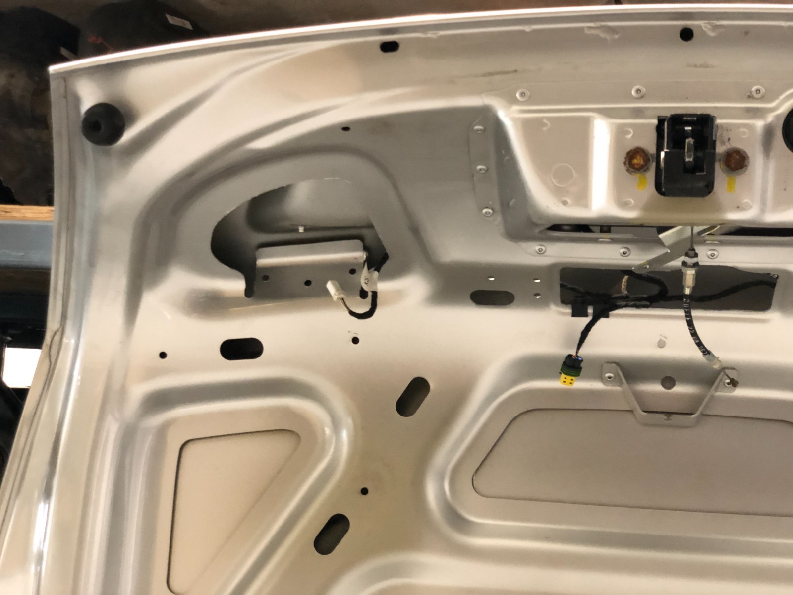 03-13 Maserati Quattroporte M139 Trunk Lid Hatch Decklid GRIGIO TOURING 08 09 10
