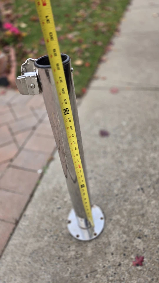 Mesa de madera con pedestal Foto 4 de 4