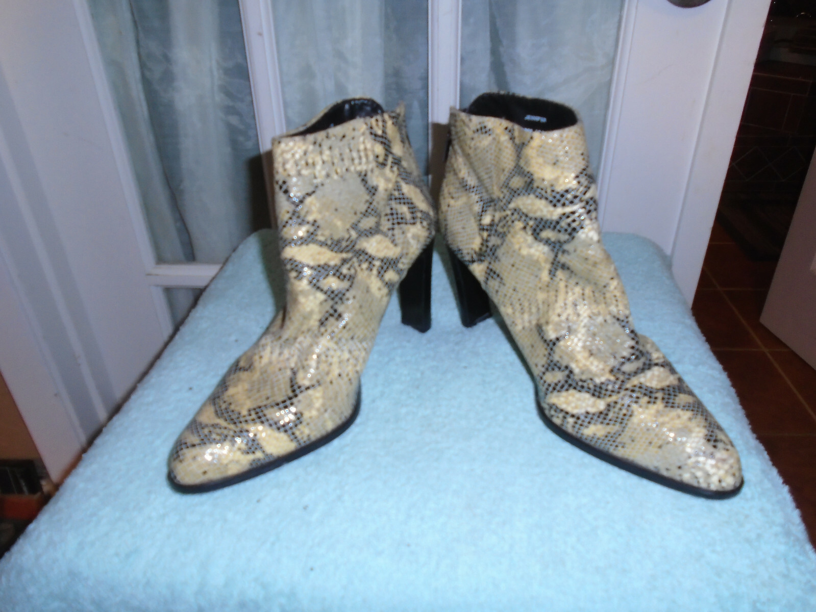 Sam & Libby Ankle Boots Python Snake Print Rear Z… - image 4