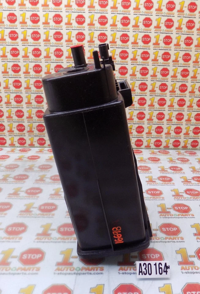 Nissan Pathfinder 2013-2015 bote de vapor de combustible 14950-7Y000 OEM Foto 4 de 4