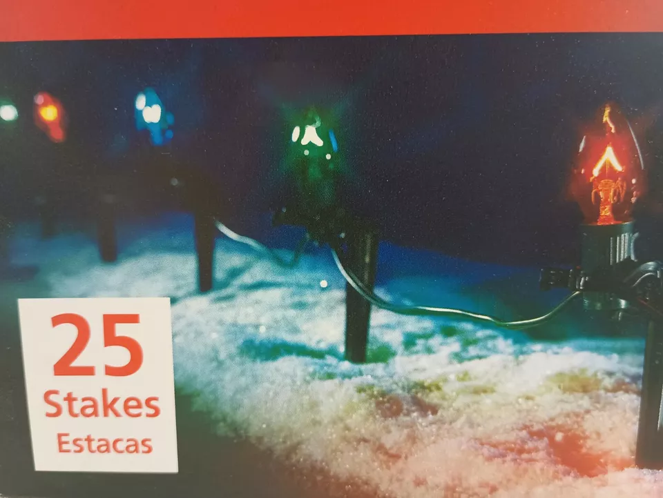 Holiday Christmas Lights 7" 25 Stakes for C-7 C-9 Mini Lights by Home Accents - Image 3 of 3