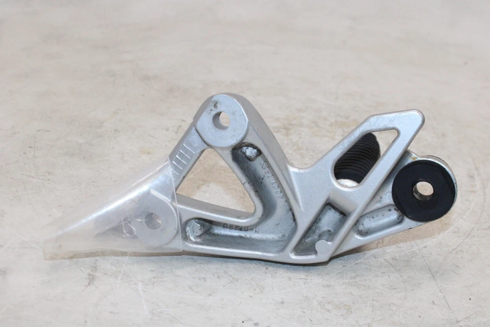 04-06 SUZUKI KATANA 750 GSX750F OEM CLAVIJA TRASERA DERECHA PASAJERO Foto 4 de 4