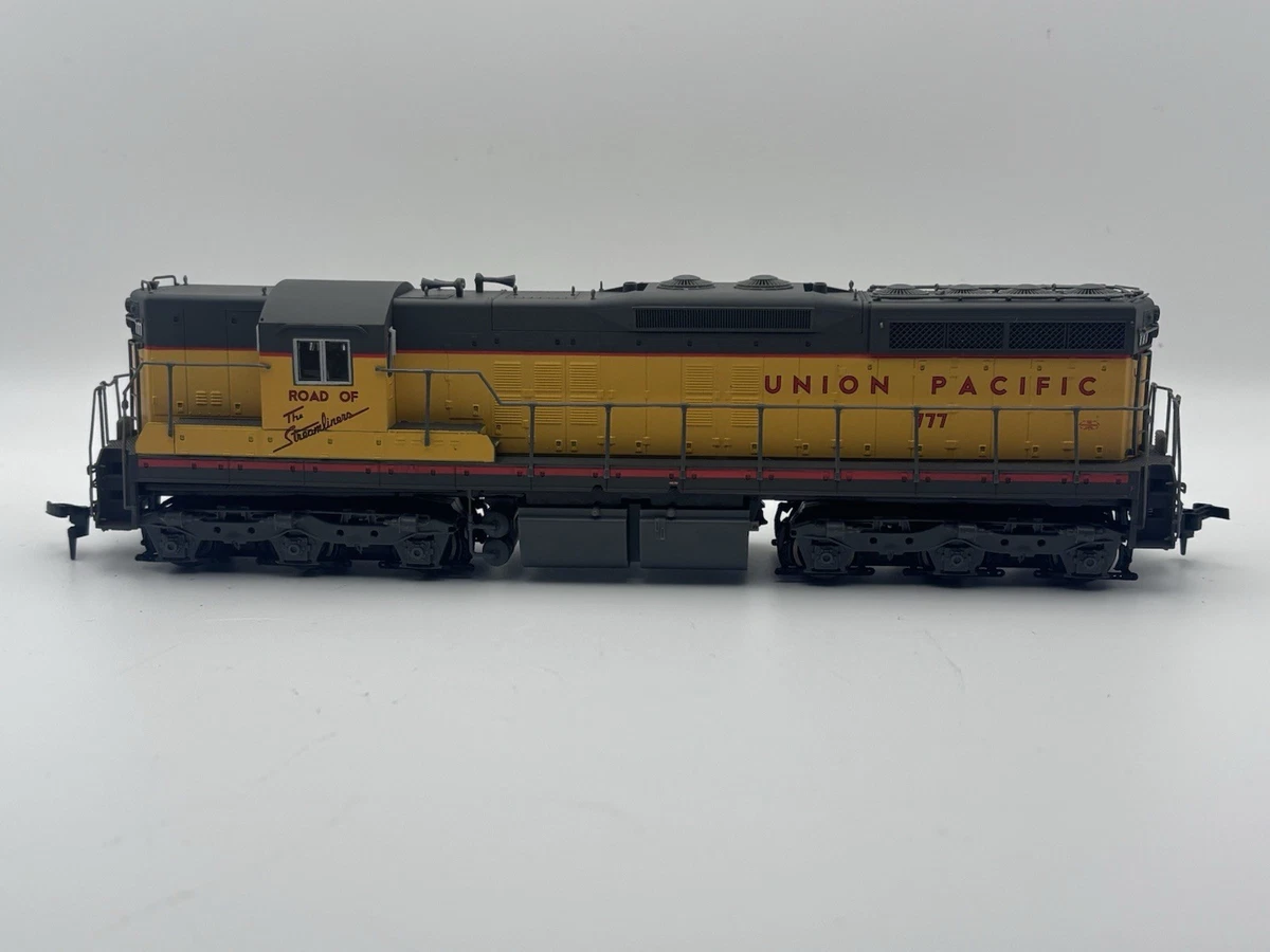 PROTO 2000 Union Pacific Railroad HO Diesel Locomotive Model