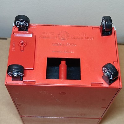 Snap-on Toolbox 1:8 Metal Storage - Chest Roll Cab Bank Replica