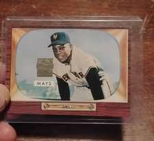 Vintage Willie Mays Baseball Card Timeline: 1951-1974 38