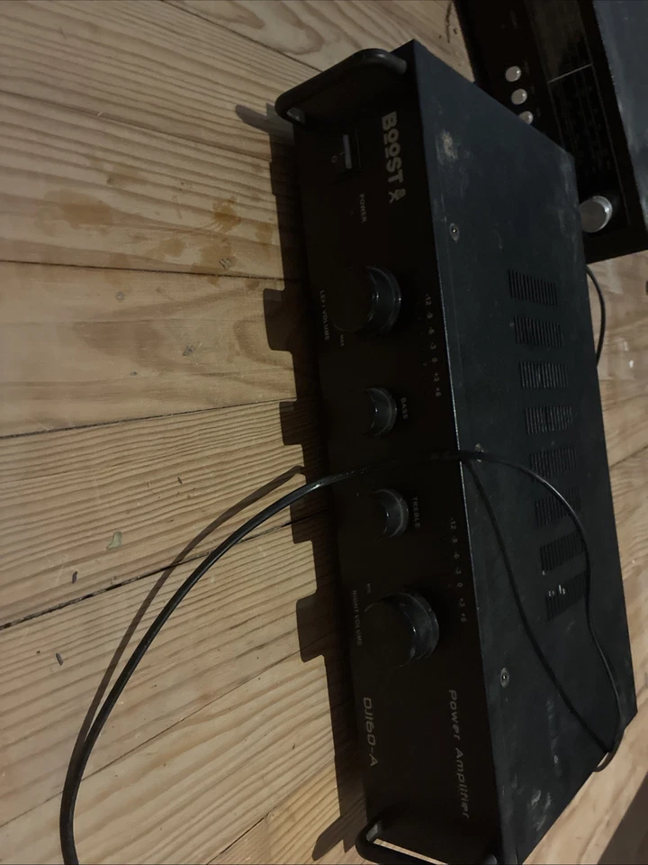 AMPLIFICATEUR DE SONORISATION BOOST Dj 160-A - Photo 1/4