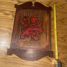 Engraved THE RED LION TAVERN PUB wood sign BAR Vintage 15’’w X 22’’h