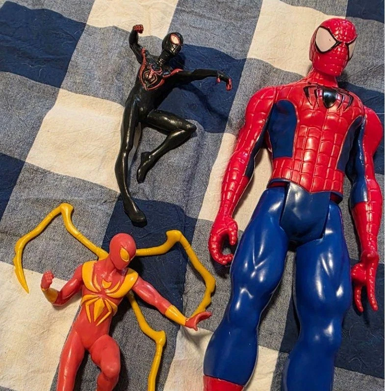 Lote Figuras de Acción Spiderman Over The Ages Varios Rojo Azul Multipersonaje Foto 2 de 4