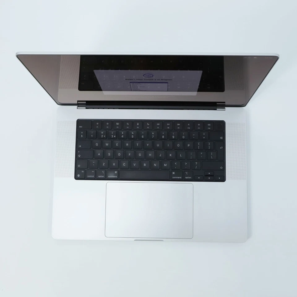 Apple MacBook Pro 16" M1 Max · 64GB · 512GB, photo 3 of 5