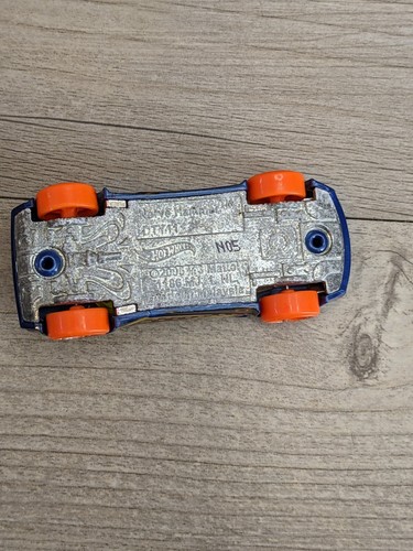 Nerve Hammer DTY11 Hot Wheels Mattel 2005 '16 Malasia azul con parabrisas amarillo - Imagen 9 de 11