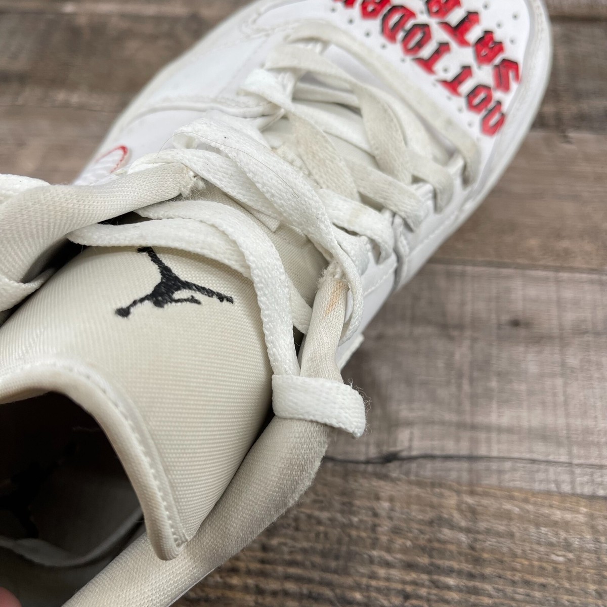 Nike Air Jordan 1 Low 'Triple White' AO9944-111 Womens Size Nike Air Jordan 1 Low 'Triple White' AO9944-111 Womens Size