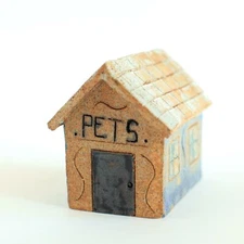Dog House Art Pottery Signed Bryner Pets No Bugs 4.5” X 4” X 2”