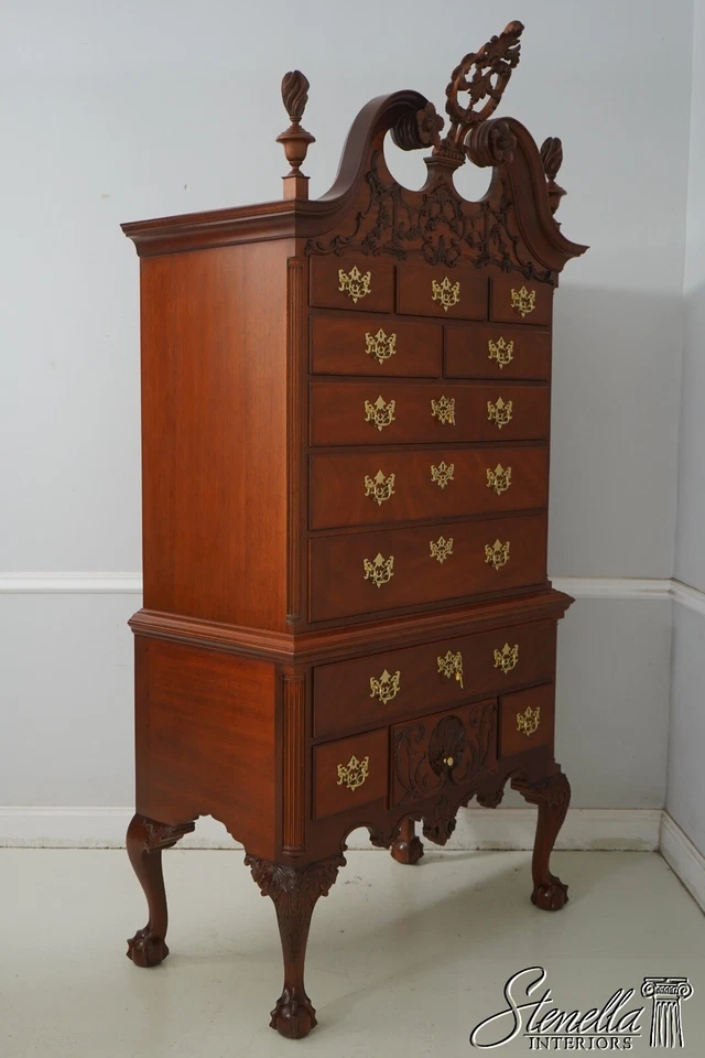 68791: KINDEL Winterthur Van Pelt Mahogany Highboy - Image 2 of 4