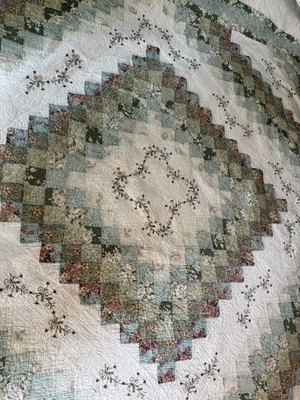 King Oversized Patchwork Quilt Embroidered Floral Cottage French Country 102x116