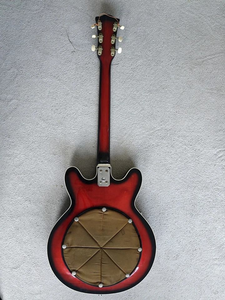 Vintage Left-handed Vox Guitar - Image 4 of 4