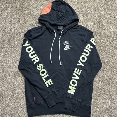 Nike World Tour Graffiti Print Hoodie Move Your Body Soul DN4457-010 Small