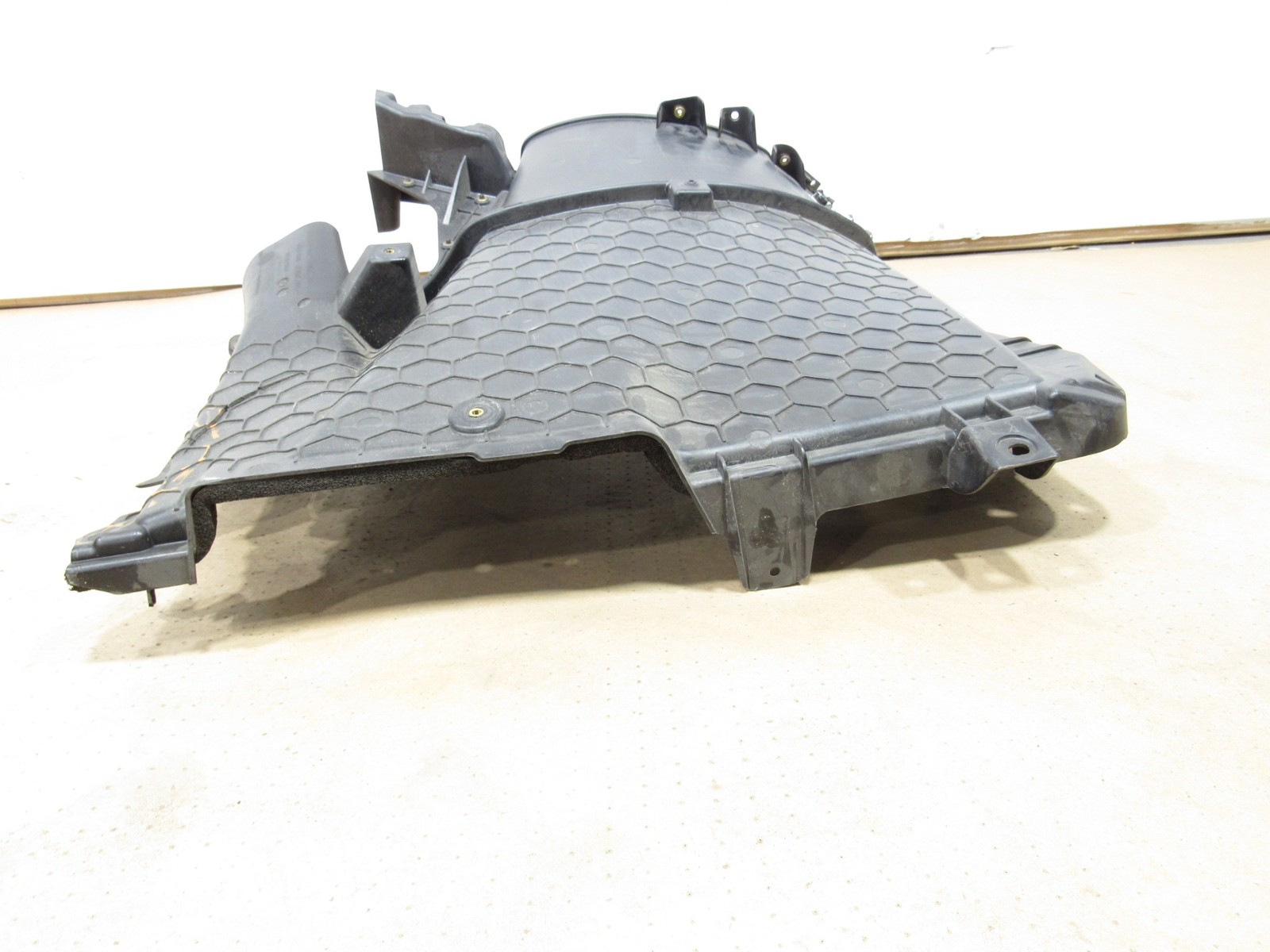 17-23 Mclaren 720S 2018 Rear Left Driver Radiator Air Duct Housing Panel !